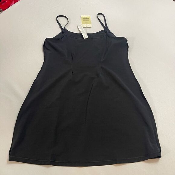 NWT Fabletics Franchise Woven Active Dress Black Size Large New - Picture 2 of 7